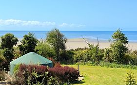 Pa Torea Beach Stay